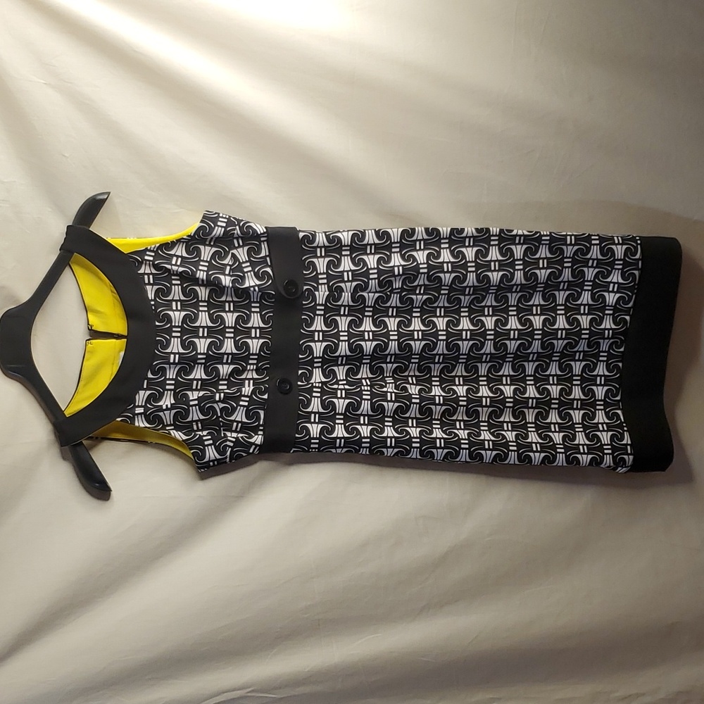 London Times Women dress, Size 4, black and white